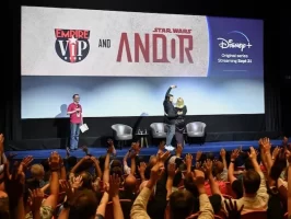 ديزني تستعين بشخصية خيالية من أفلام Star Wars لجذب المشاهدين