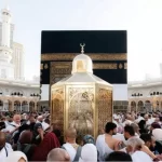 السعودية تبدأ تصعيد الحجاج إلى مشعر منى تمهيداً للوقوف بعرفة