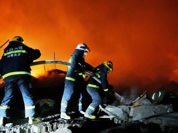 الصين: 5 قتلى في حريق متجر بعد يوم من كارثة منجم الفحم الدامية
