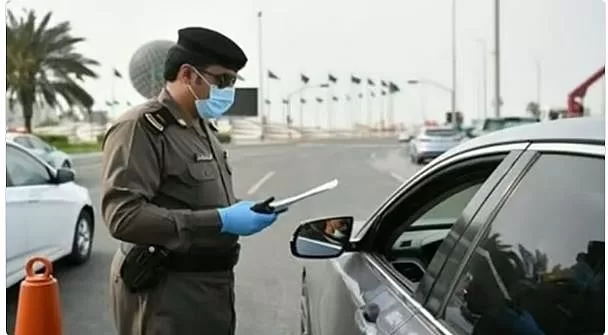 كيف تساهم مخالفة قطع الإشارة الحمراء في خفض معدلات الحوادث؟