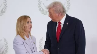 «ميلوني» تردّ على «ترامب»: «لا أنا ولا إيطاليا نتوسل أبدًا»